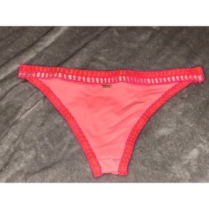 VS bottoms